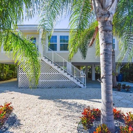 Loggerhead Lagoon - Modern Waterfront Home Pirates Cove Экстерьер фото
