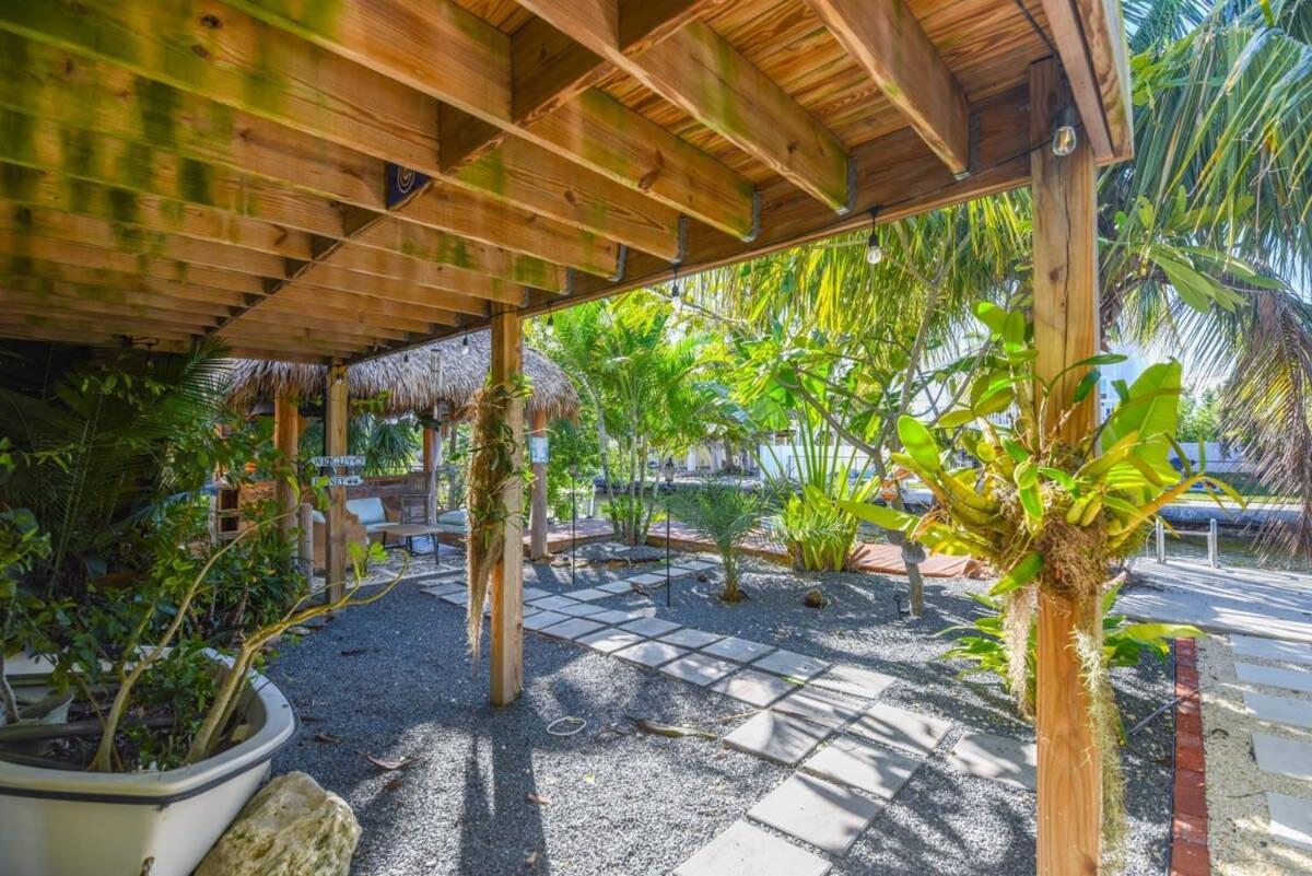 Loggerhead Lagoon - Modern Waterfront Home Pirates Cove Экстерьер фото